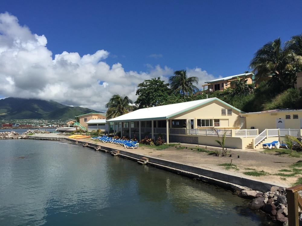 Bird Rock Beach Hotel Basseterre Exteriér fotografie